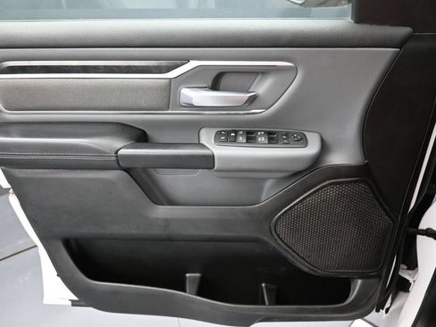 Used 2022 RAM 1500 Big Horn AWD/4WD image 14