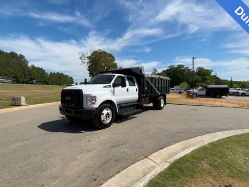 Used 2022 Ford F650 2WD Crew Cab Super Duty image 1