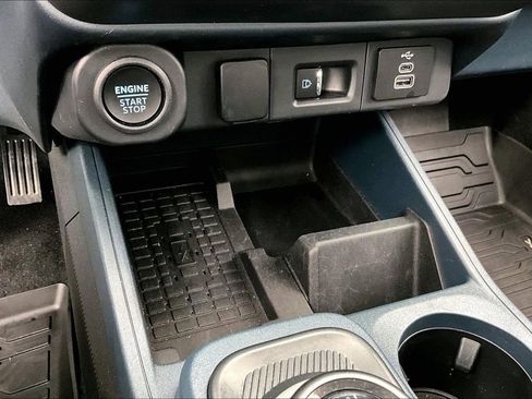 Certified 2025 Ford Maverick Tremor image 33