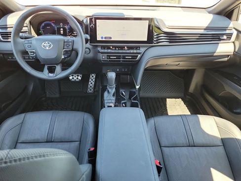 Used 2025 Toyota Camry XSE FWD image 12