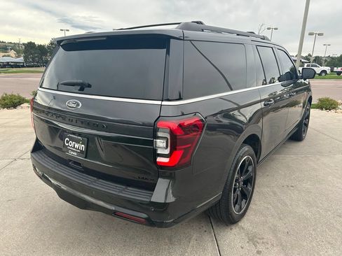 Used 2023 Ford Expedition Max Limited AWD/4WD image 9