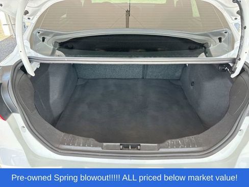 Used 2018 Ford Focus SE FWD image 15