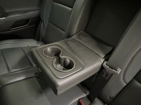 Certified 2023 GMC Acadia SLT w/ Elevation Edition image 32