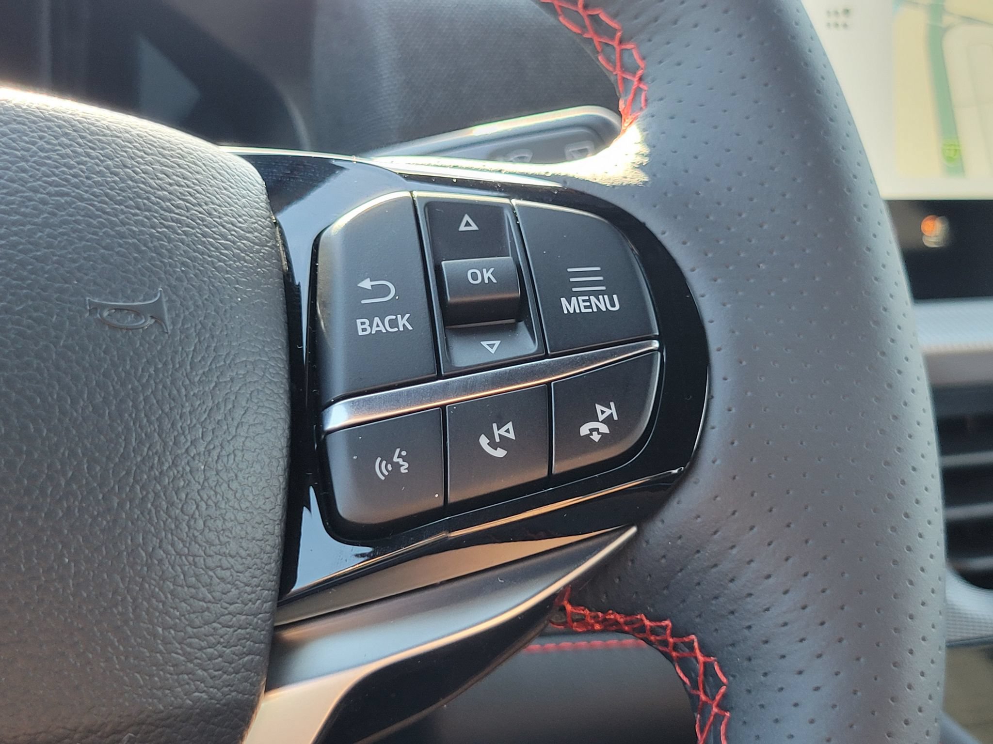 New 2027 Ford Explorer ST-Line AWD/4WD image 17