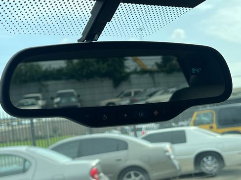 Used 2004 GMC Sierra 2500 SLT w/ Skid Plate Package image 38