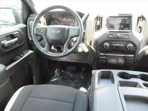 Certified 2019 Chevrolet Silverado 1500 Custom Trail Boss w/ Custom Convenience Package AWD/4WD image 16