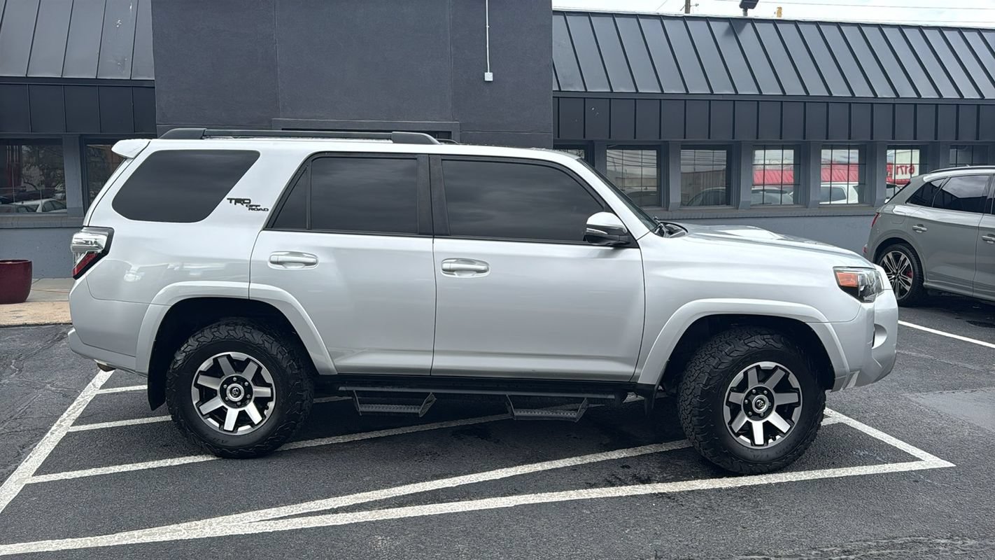 Used 2019 Toyota 4Runner TRD Off-Road Premium AWD/4WD image 2