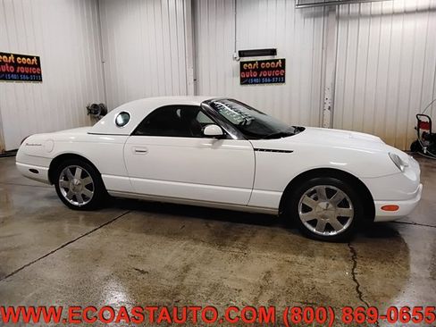 Used 2002 Ford Thunderbird RWD image 2