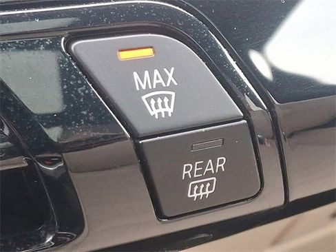 Used 2023 BMW X1 xDrive28i w/ Premium Package image 27