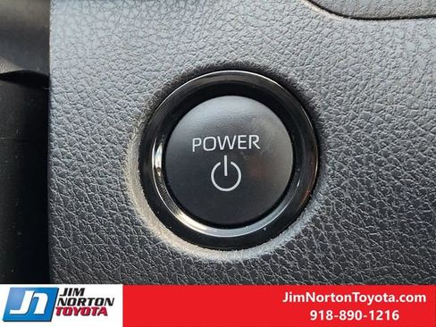 Used 2025 Toyota Camry LE FWD image 21