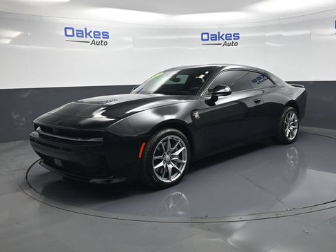 Used 2026 Dodge Charger Scat Pack AWD/4WD image 3