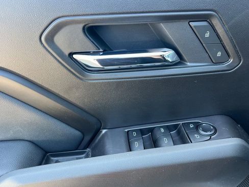 New 2025 GMC Canyon Elevation w/ Technology Package RWD image 8