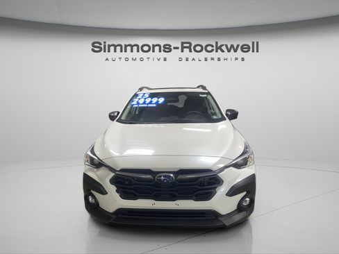Used 2025 Subaru Crosstrek 2.5i Premium AWD/4WD image 8