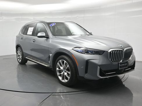 Used 2024 BMW X5 xDrive40i AWD/4WD image 57