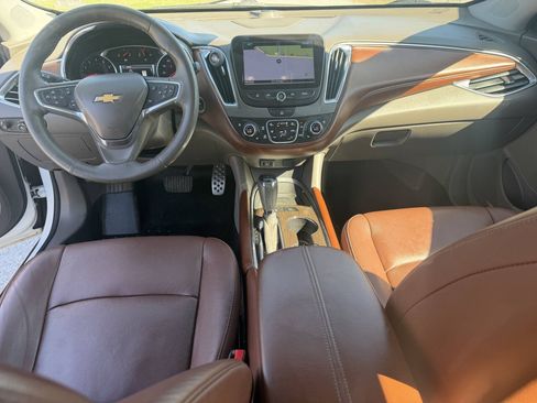 Used 2017 Chevrolet Malibu Premier w/ Driver Confidence Package FWD image 10
