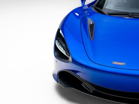 Used 2018 McLaren 720S Performance RWD image 11