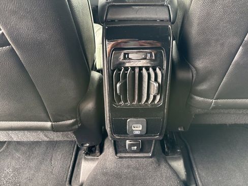 Used 2025 Jeep Compass Latitude image 23