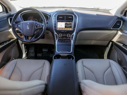 Used 2018 Lincoln MKX Select w/ Select Plus Package image 23