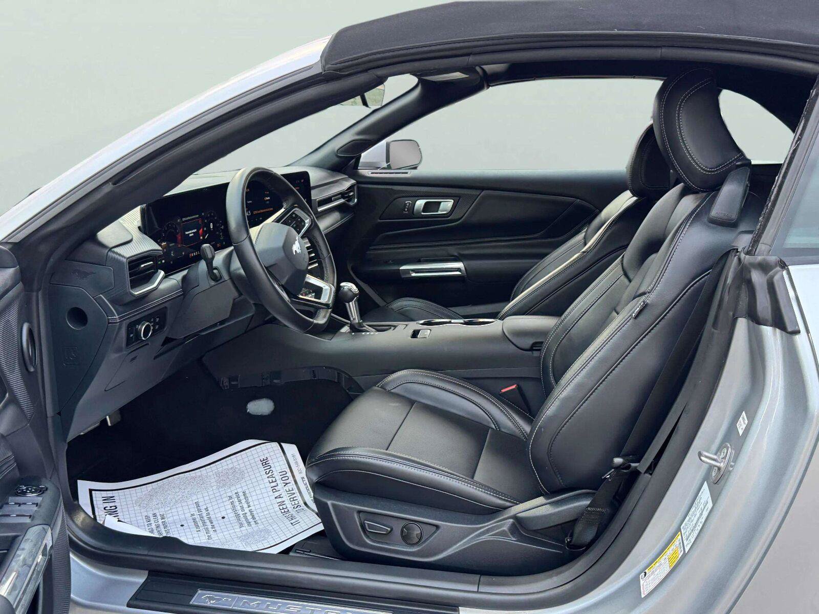 Used 2025 Ford Mustang Premium RWD image 18