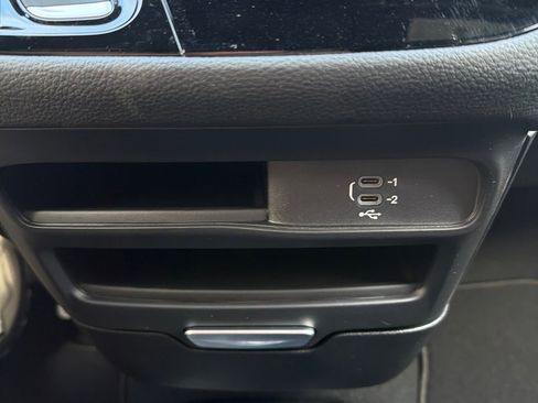 New 2026 Chrysler Pacifica Select w/ S Appearance Package image 21