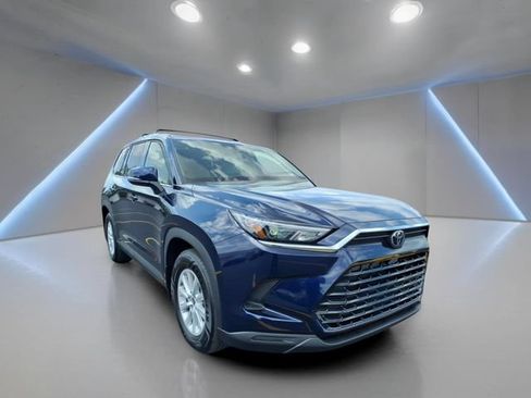 Used 2026 Toyota Grand Highlander AWD Hybrid image 23