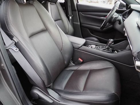 Used 2022 MAZDA MAZDA3 s image 18