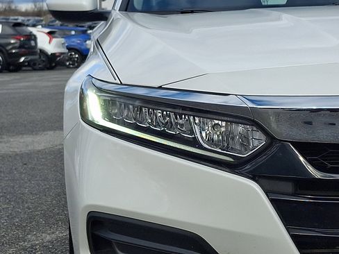 Used 2020 Honda Accord LX image 9