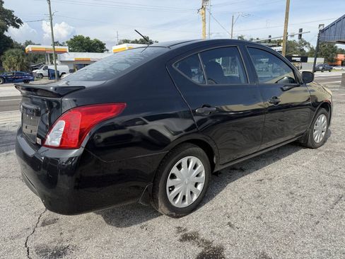Used 2018 Nissan Versa S Plus FWD image 7