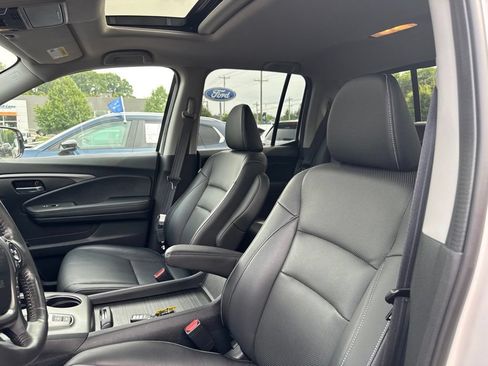 Used 2023 Honda Ridgeline RTL-E image 13
