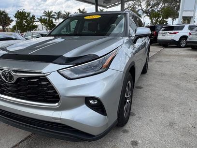 Used 2021 Toyota Highlander XLE