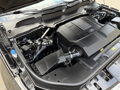 Used 2015 Land Rover Range Rover Sport HSE image 26