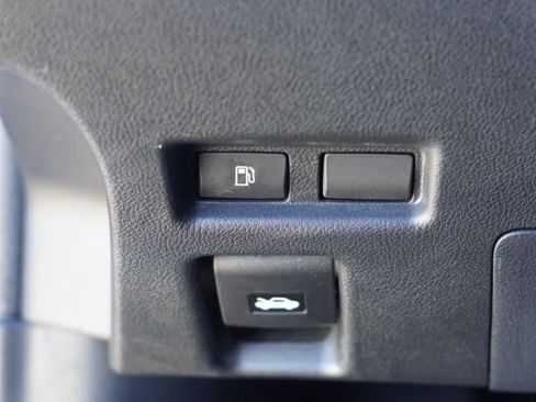 Used 2022 Lexus UX 250h F Sport image 19