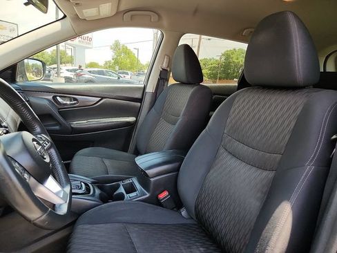 Used 2018 Nissan Rogue SV AWD/4WD image 14