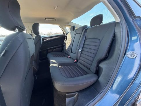 Used 2018 Ford Fusion SE image 10
