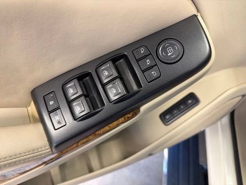 Used 2015 GMC Yukon Denali AWD/4WD image 13