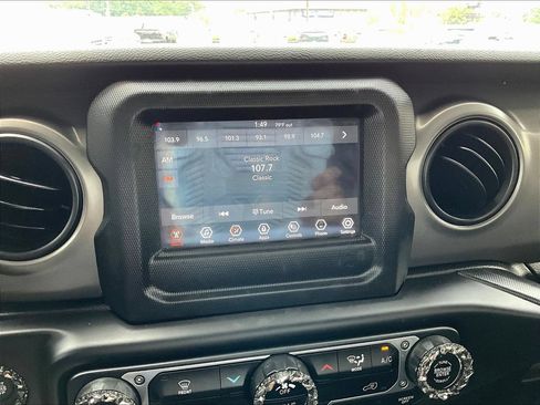 Used 2023 Jeep Wrangler Unlimited Sport AWD/4WD image 17