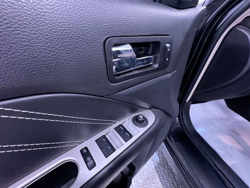 Used 2011 Ford Fusion Sport FWD image 11