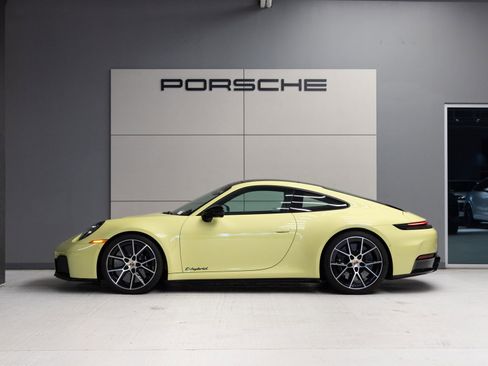 Certified 2025 Porsche 911 Carrera 4 GTS AWD/4WD image 2
