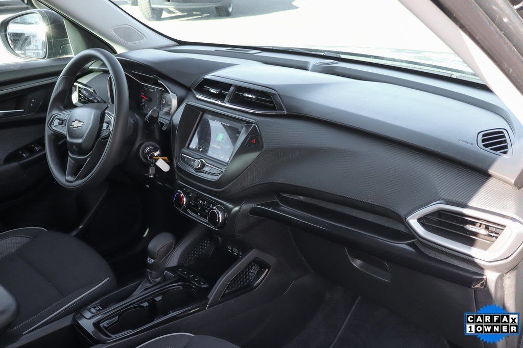 Used 2023 Chevrolet TrailBlazer LS AWD/4WD image 37