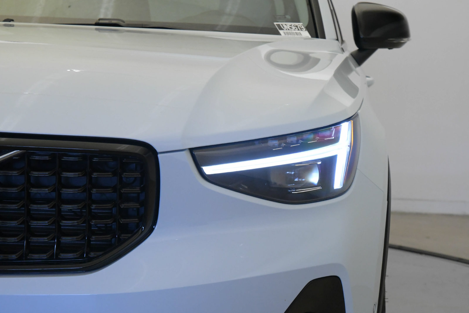 Used 2026 Volvo XC40 B5 Plus w/ Protection Package Premier AWD/4WD image 8