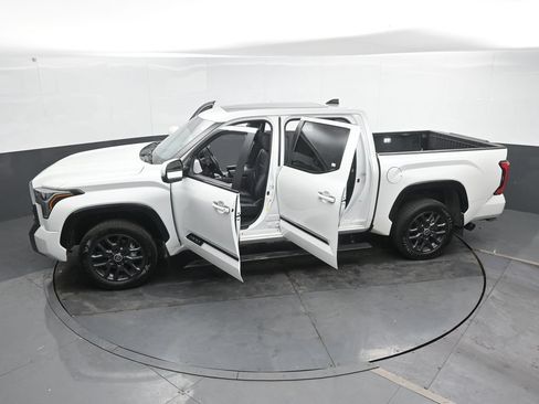 Used 2024 Toyota Tundra Platinum AWD/4WD image 49