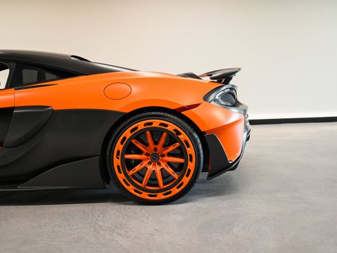 Used 2019 McLaren 600LT RWD image 7
