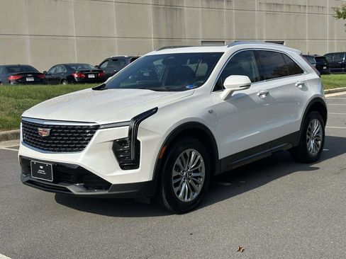 Used 2024 Cadillac XT4 Premium Luxury w/ Technology Package AWD/4WD image 21