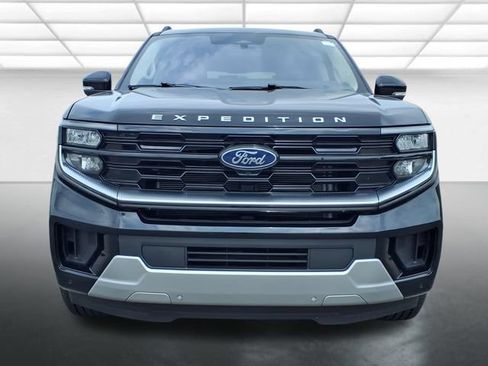 Used 2025 Ford Expedition Max Platinum AWD/4WD image 13