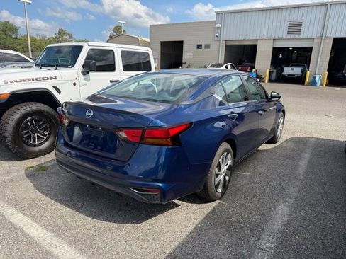 Used 2021 Nissan Altima 2.5 S FWD image 3
