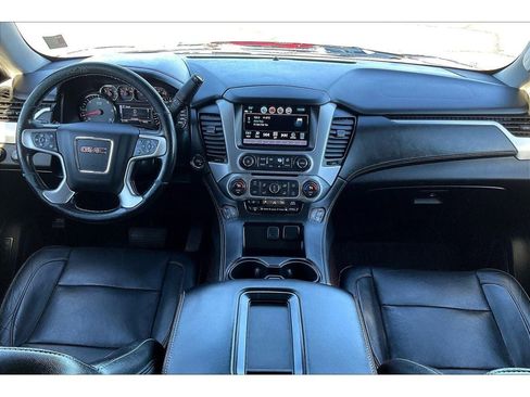 Used 2018 GMC Yukon SLT image 17