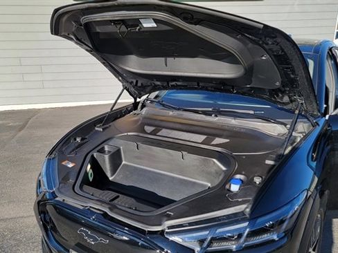 Used 2025 Ford Mustang Mach-E Premium w/ Interior Protection Package image 17