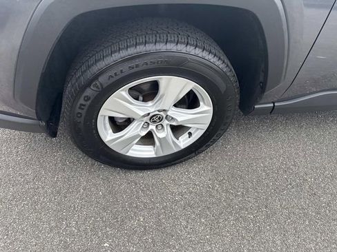 Used 2021 Toyota RAV4 XLE image 15