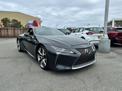 Used 2018 Lexus LC 500 Coupe RWD image 3