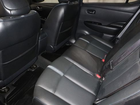 Certified 2018 Nissan Leaf SL w/ SL Technology Package FWD image 21